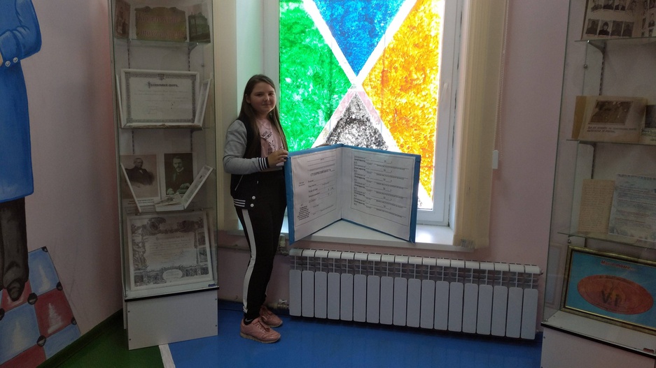 также на первом этаже расположен студенческий музей, единственный в Белгородской области